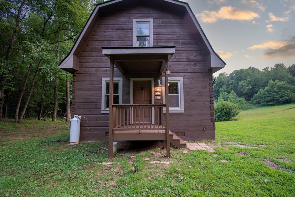 417541 Hayesville Residential