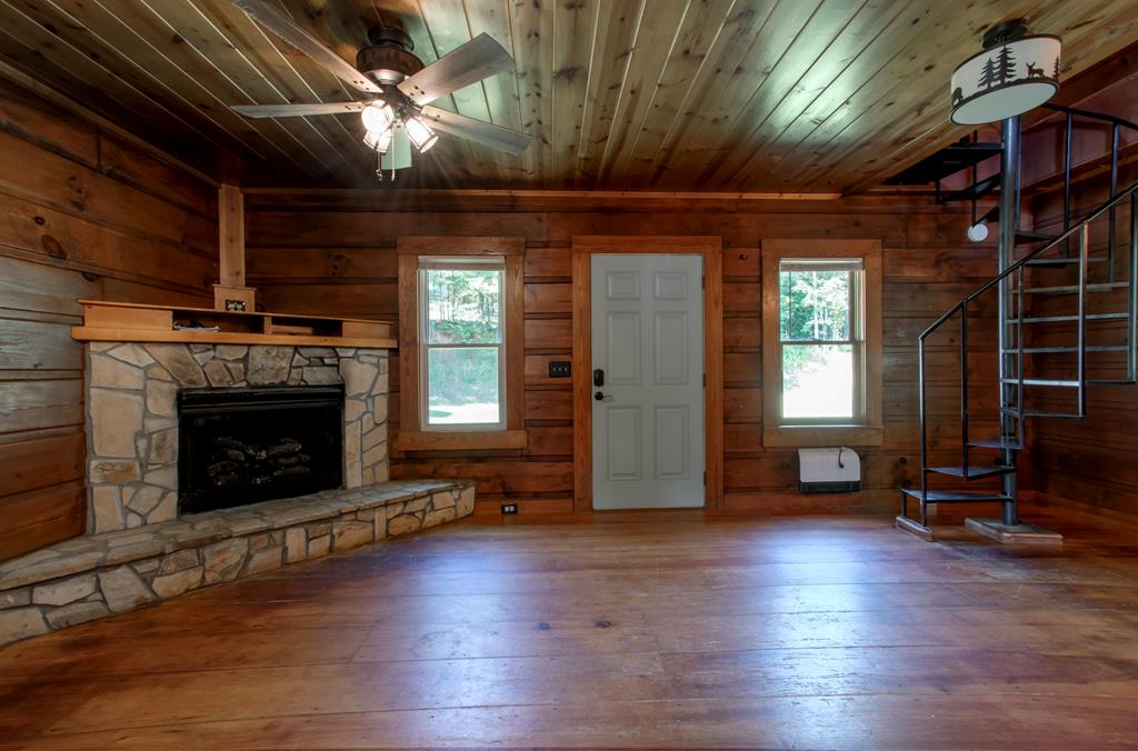 417541 Hayesville Residential