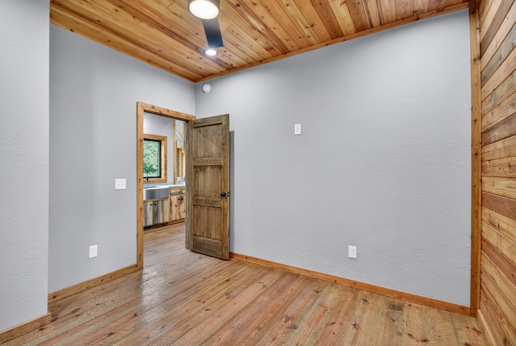 417542 Morganton Residential