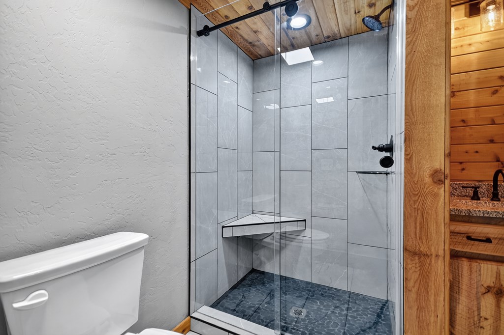 417542 Morganton Residential