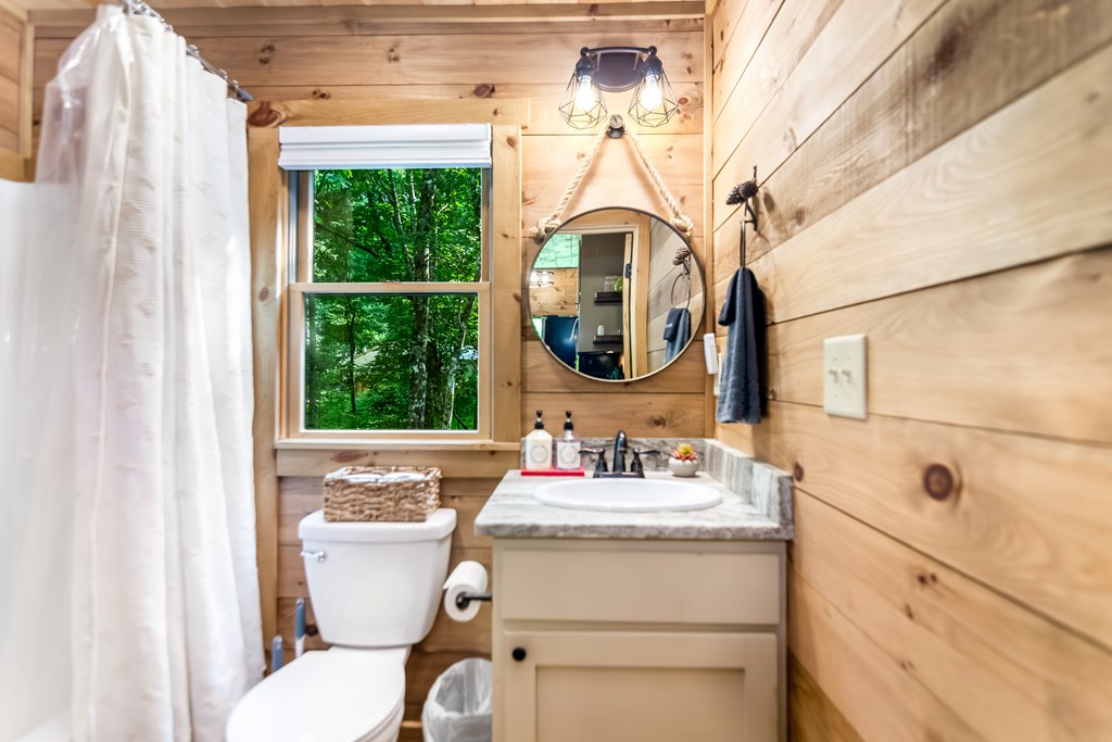 417552 Blue Ridge Residential