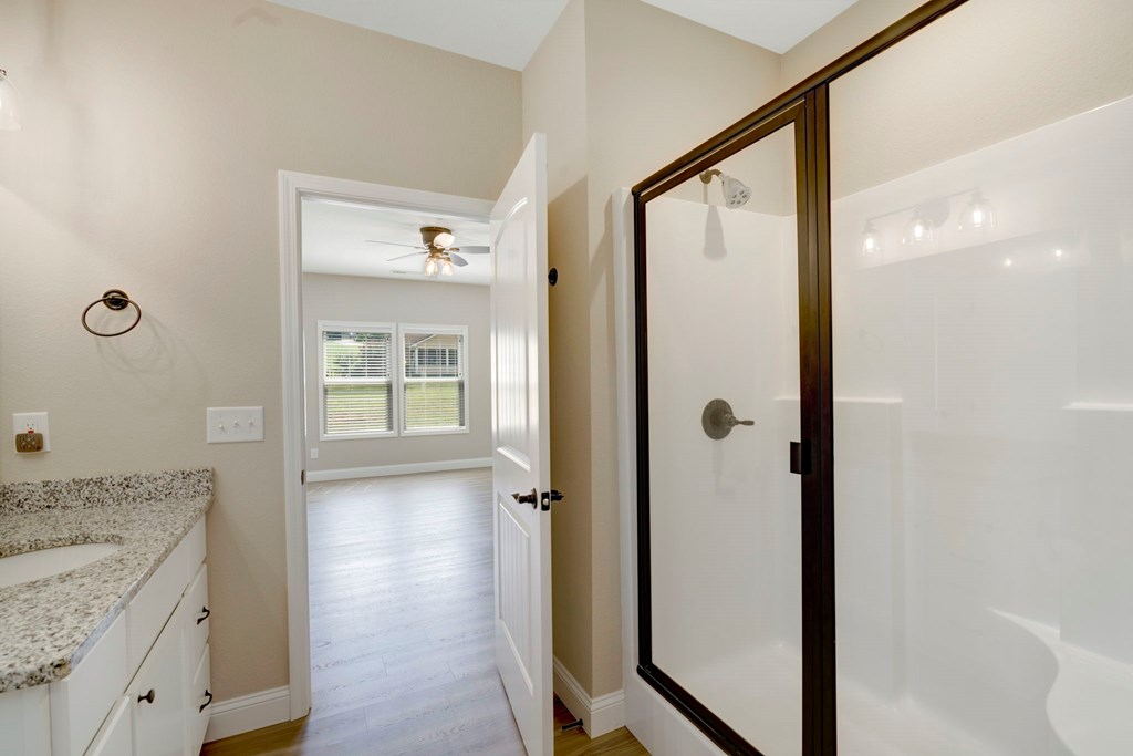 417558 Hayesville Residential