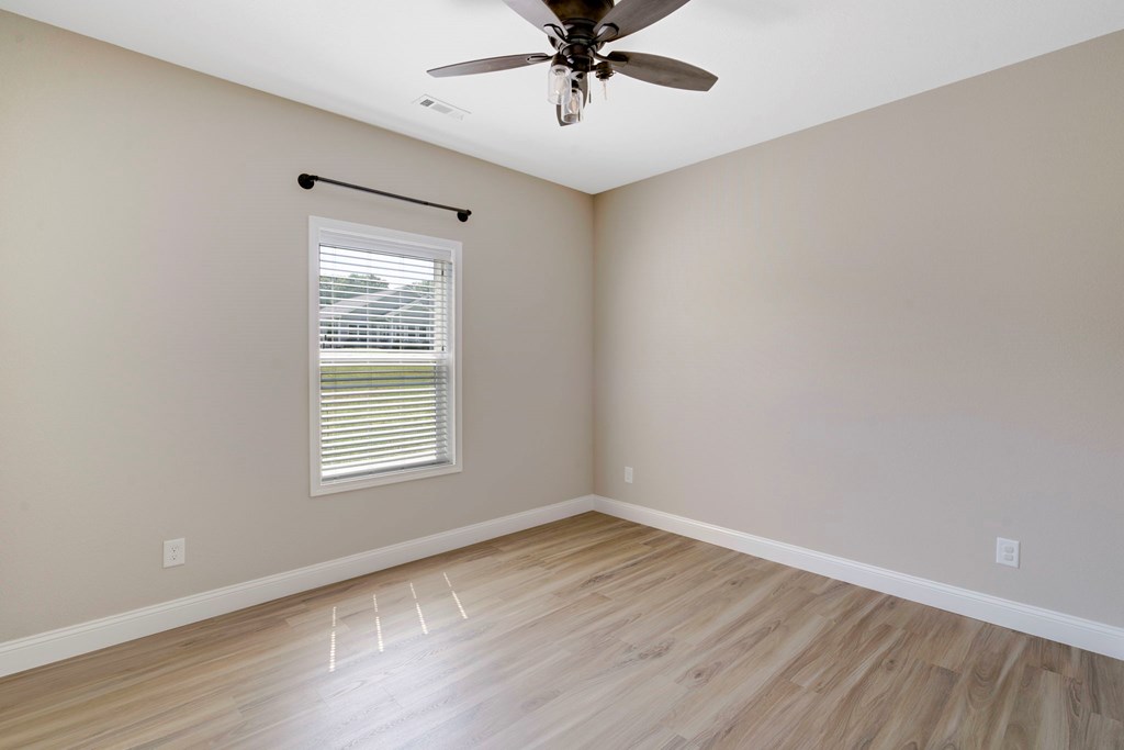 417558 Hayesville Residential