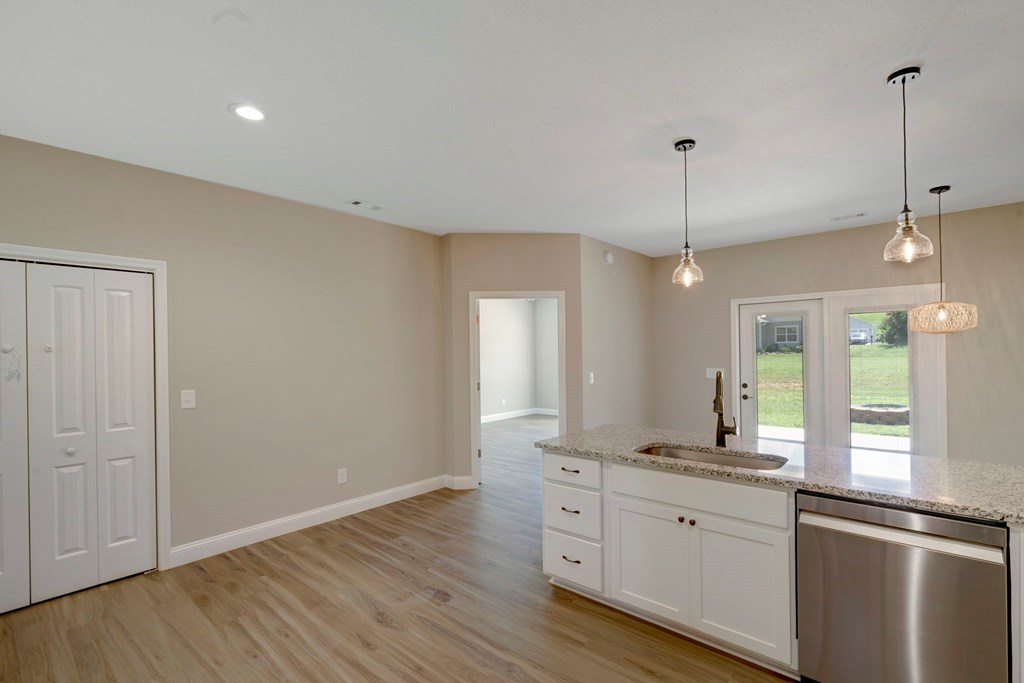 417558 Hayesville Residential