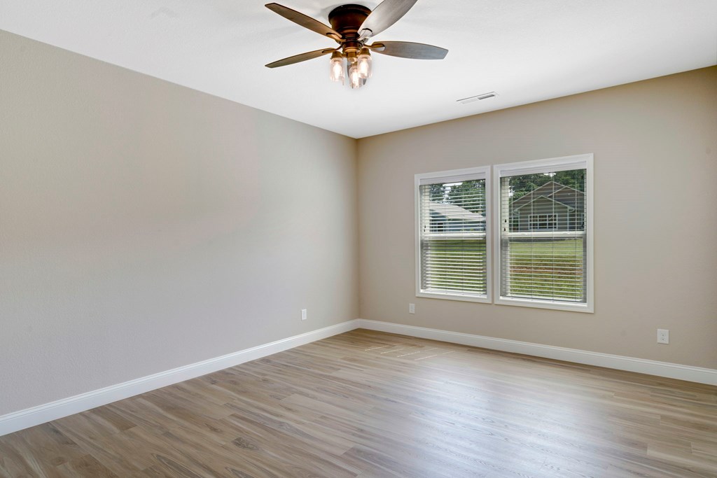 417558 Hayesville Residential