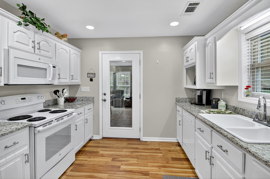 417570 Blue Ridge Residential
