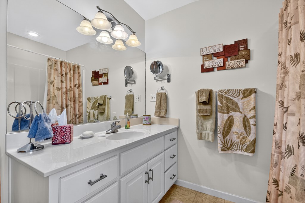 417570 Blue Ridge Residential