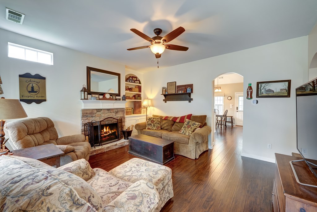 417572 Canton Residential