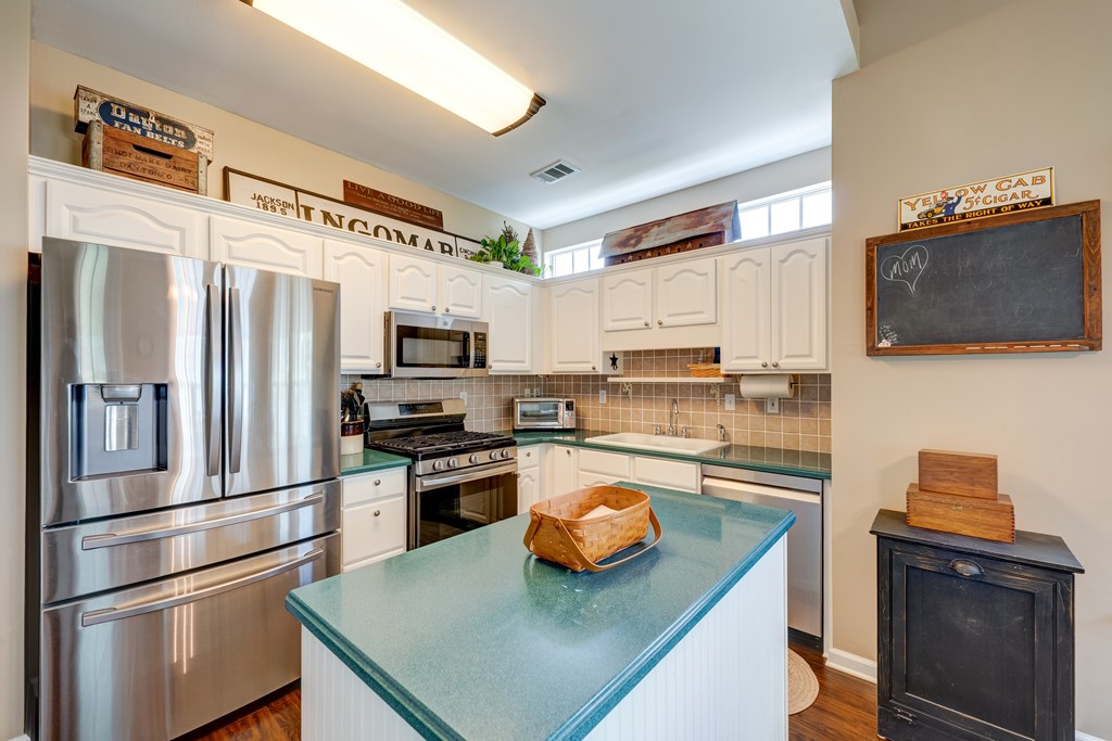 417572 Canton Residential