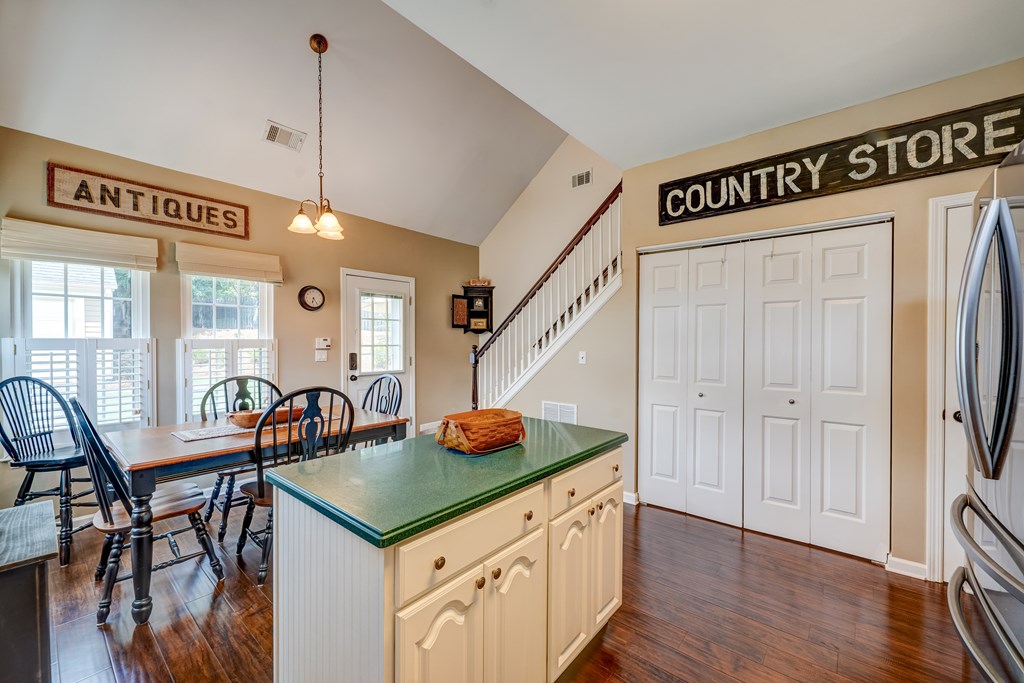 417572 Canton Residential