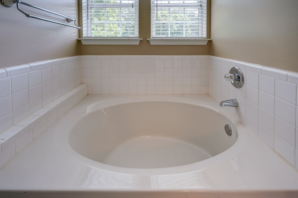 417572 Canton Residential