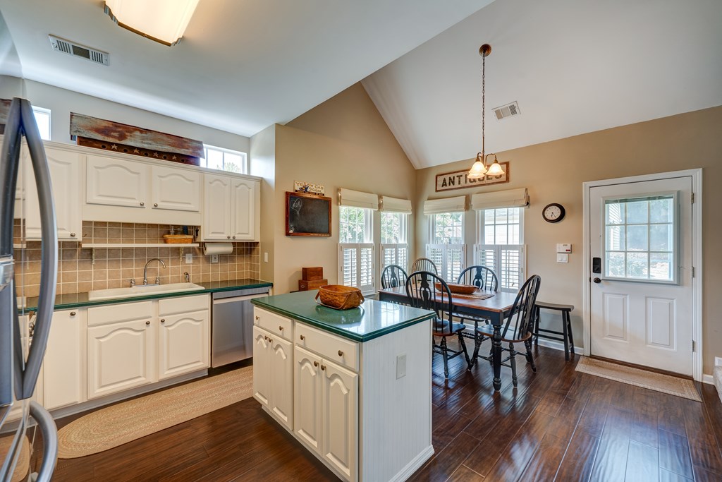 417572 Canton Residential