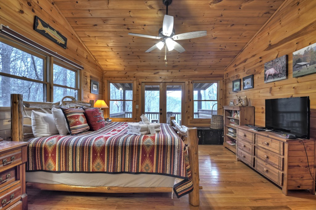 417576 Blue Ridge Residential