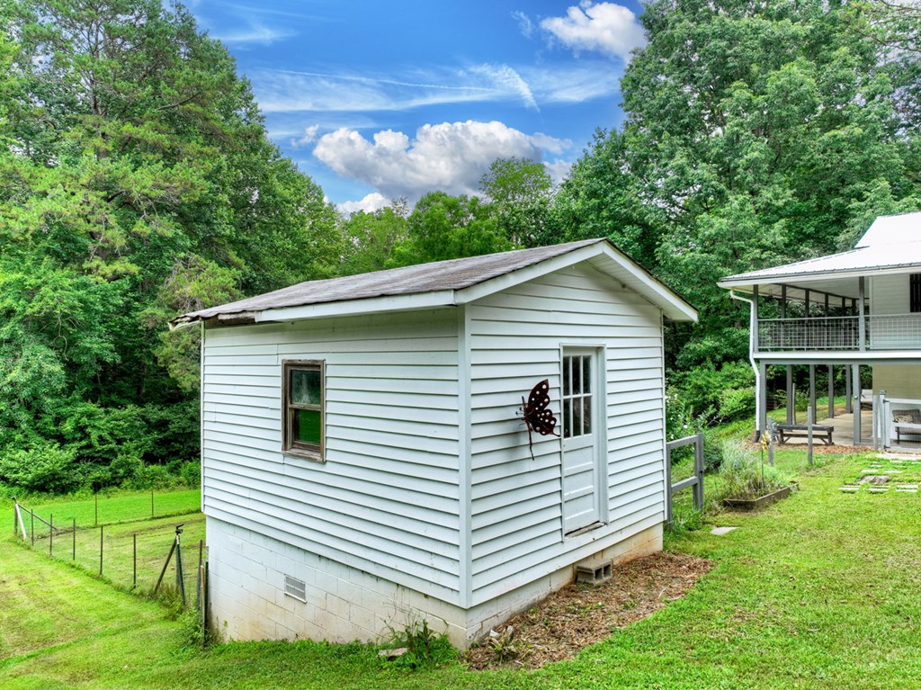 417579 Blue Ridge Residential