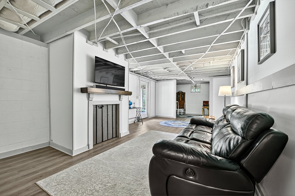 417579 Blue Ridge Residential