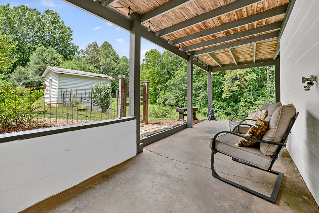 417579 Blue Ridge Residential