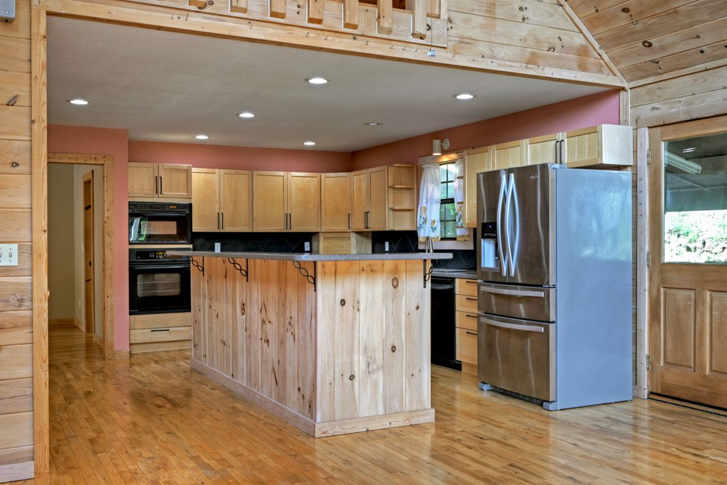 417584 Blue Ridge Residential
