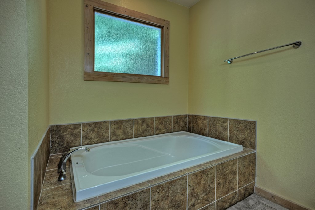 417584 Blue Ridge Residential