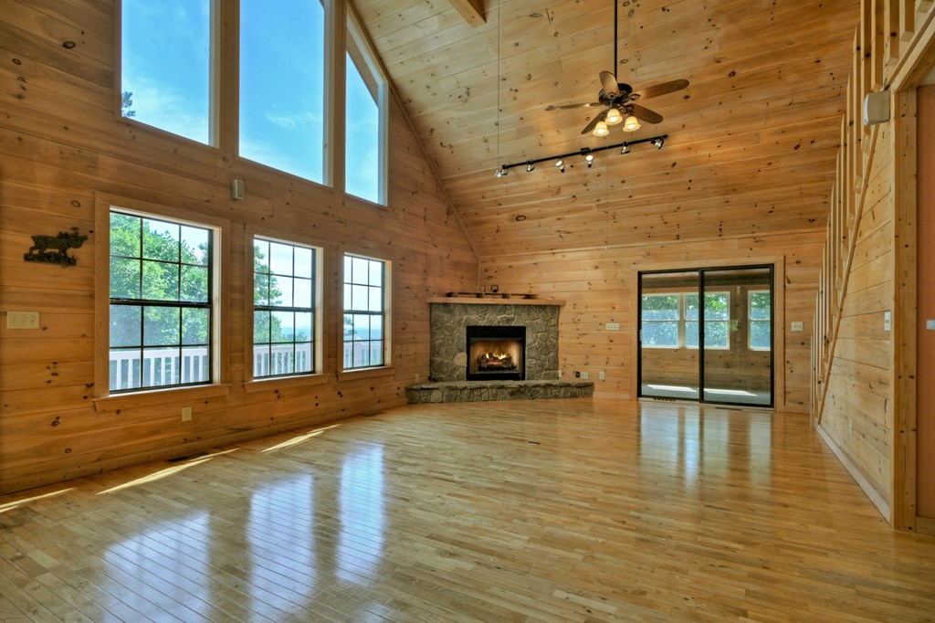 417584 Blue Ridge Residential
