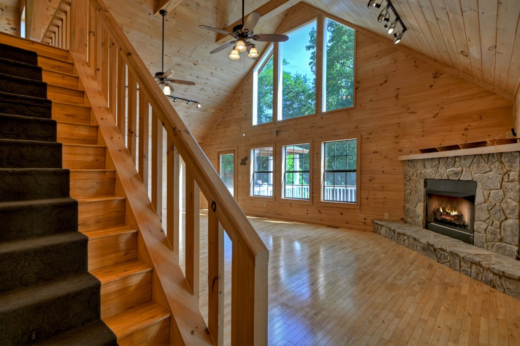 417584 Blue Ridge Residential