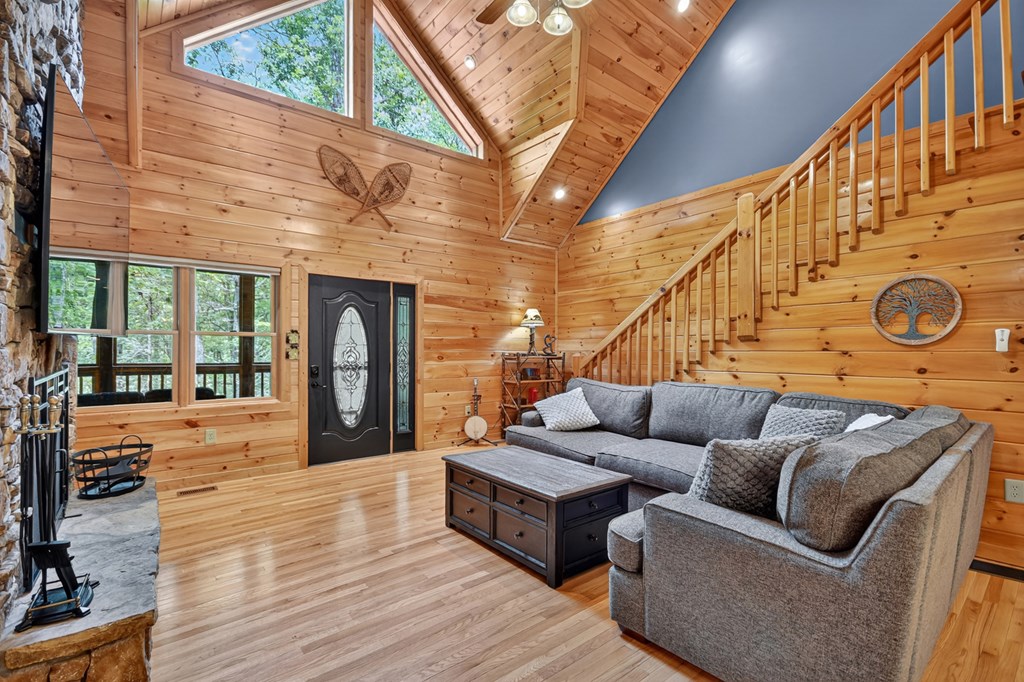 417597 Cherry Log Residential