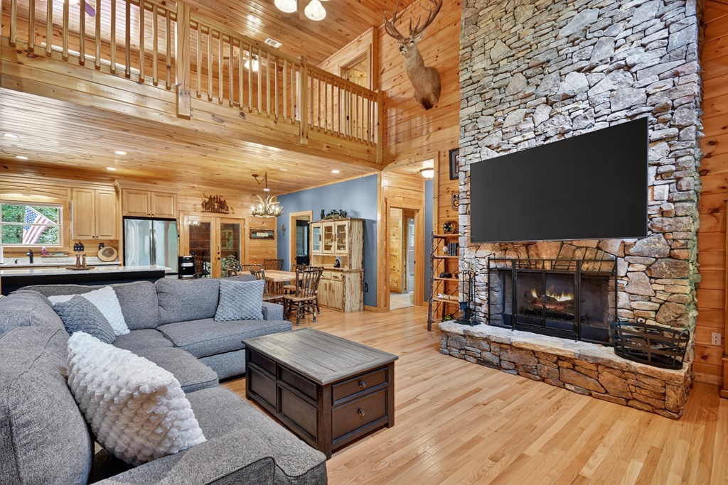 417597 Cherry Log Residential