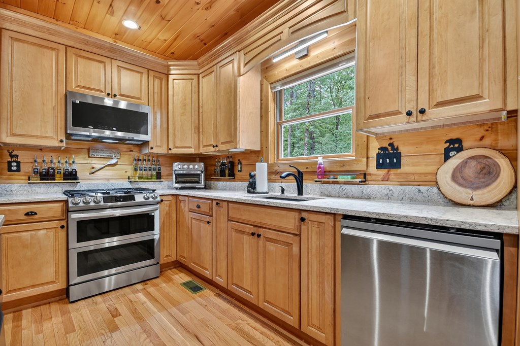 417597 Cherry Log Residential