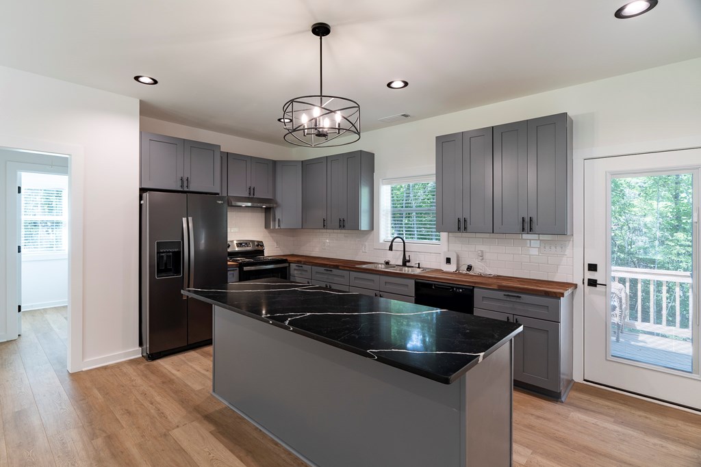 417599 Dawsonville Residential