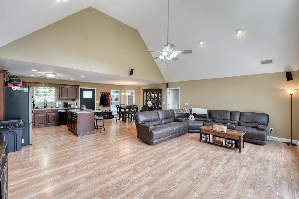 417605 McCaysville Residential