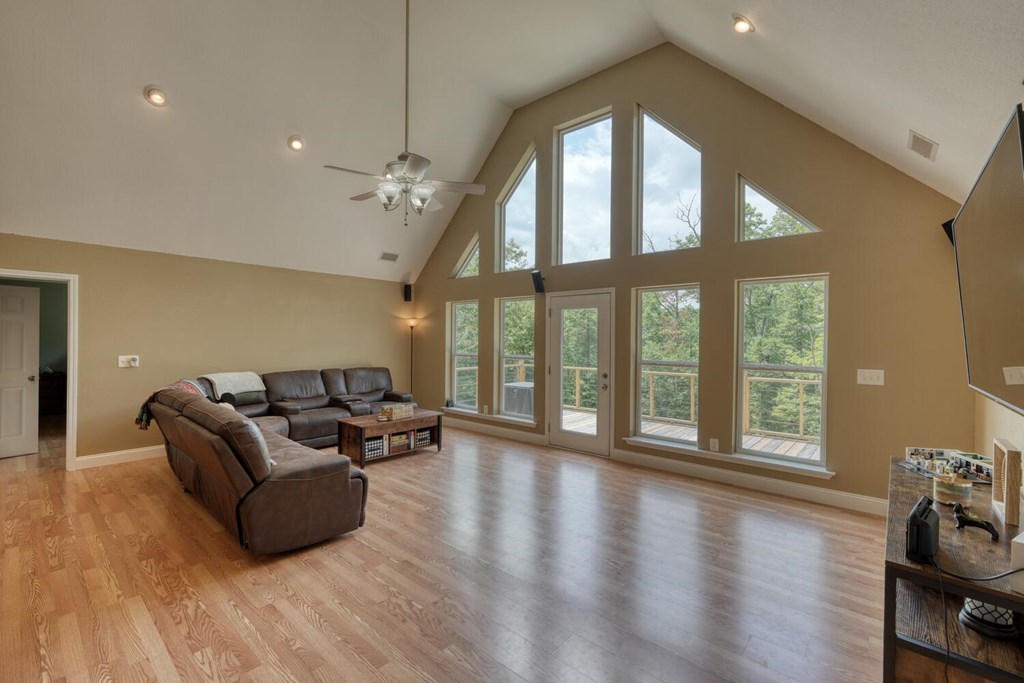 417605 McCaysville Residential