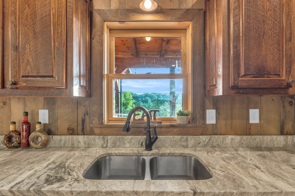 417611 Blue Ridge Residential