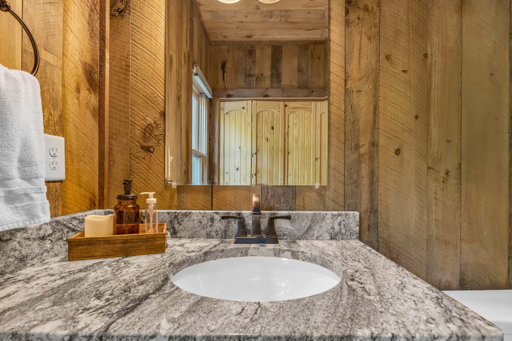 417611 Blue Ridge Residential