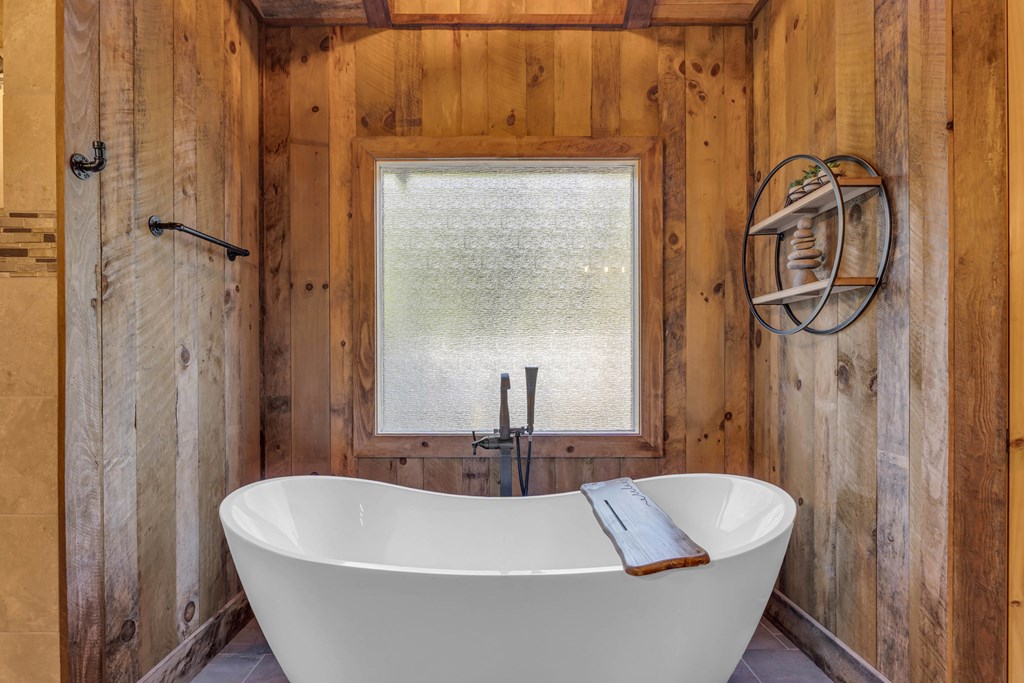 417611 Blue Ridge Residential