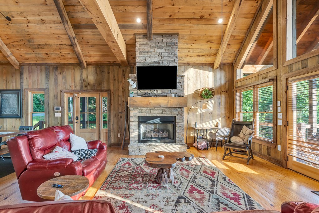 417611 Blue Ridge Residential