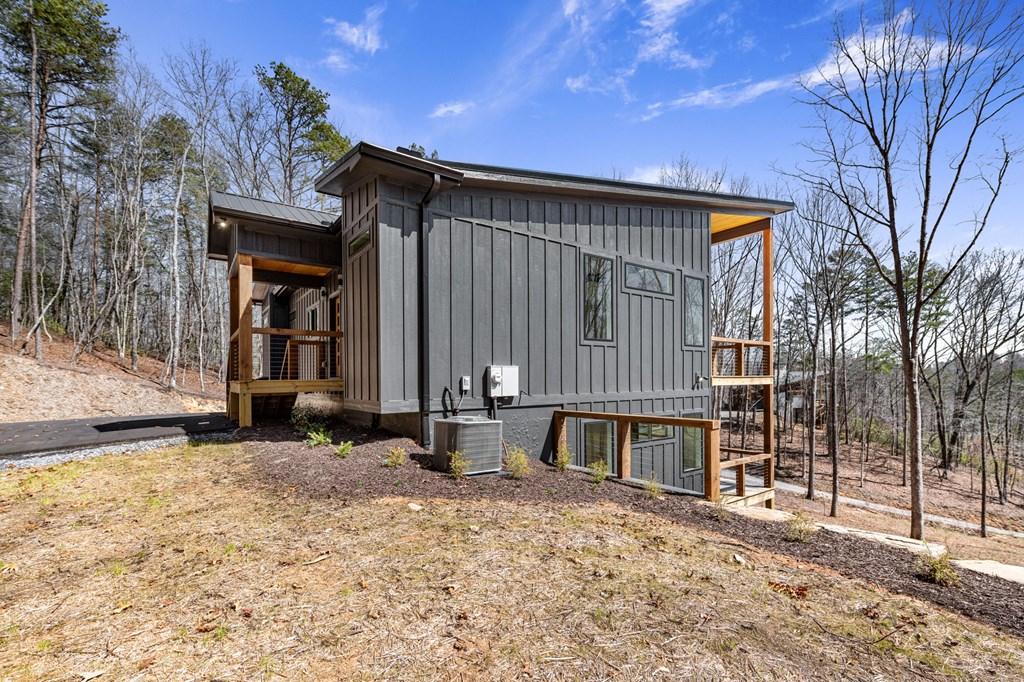 417621 Blue Ridge Residential