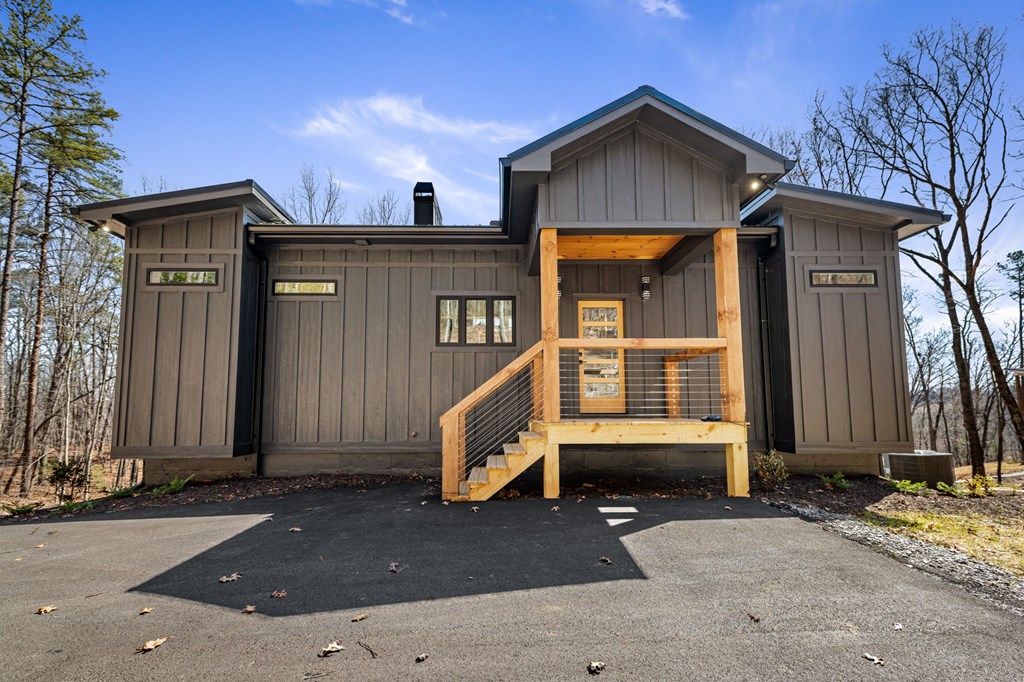 417621 Blue Ridge Residential