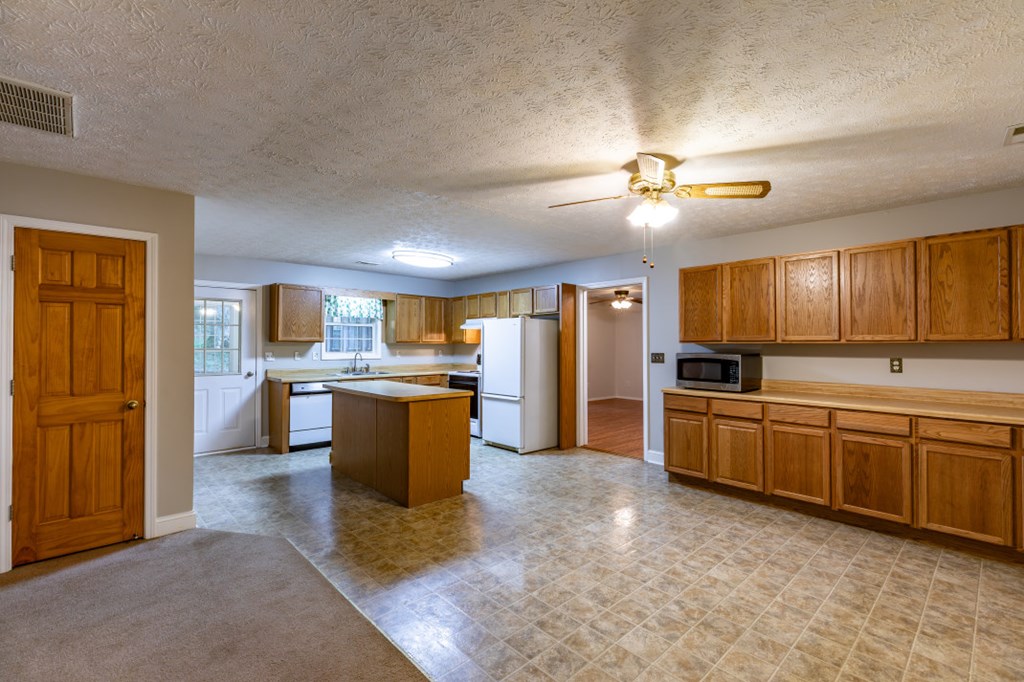 417626 Hiawassee Residential