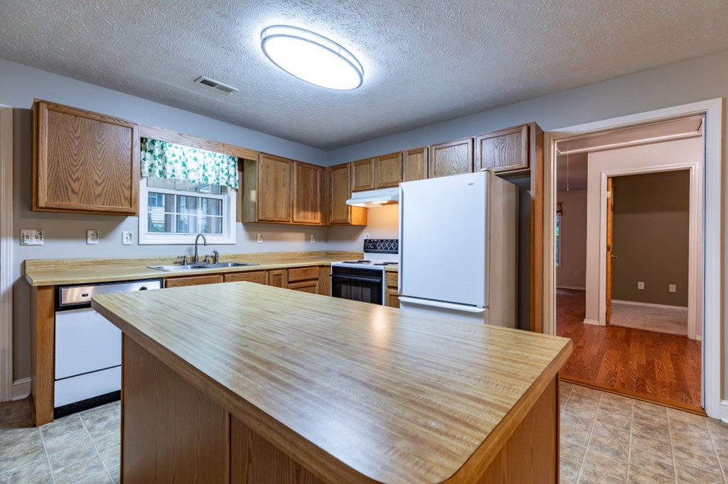 417626 Hiawassee Residential