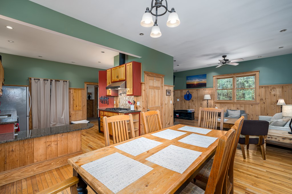 417637 Blue Ridge Residential
