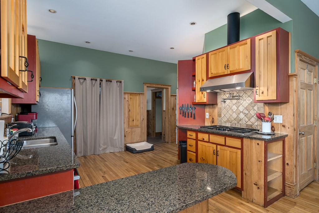 417637 Blue Ridge Residential