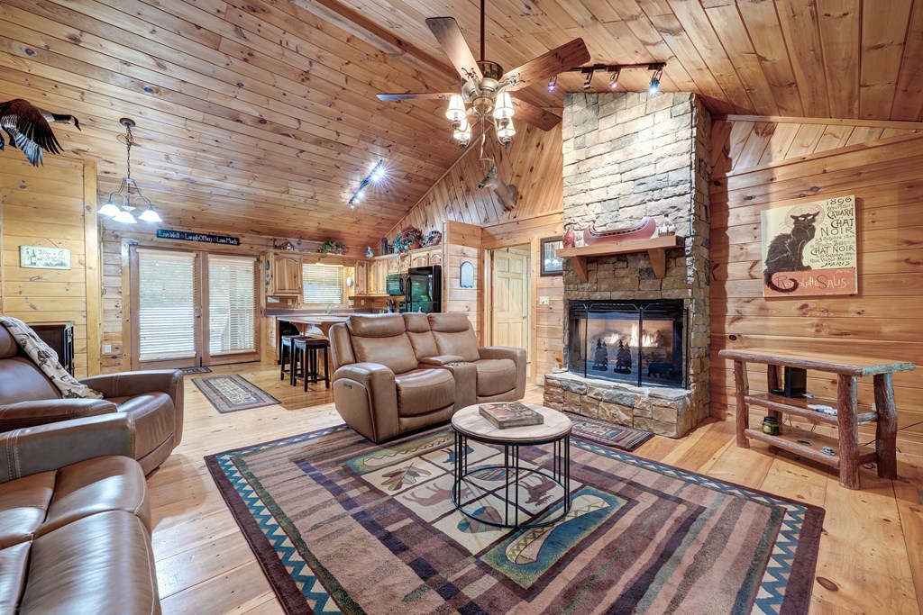 417639 Blue Ridge Residential