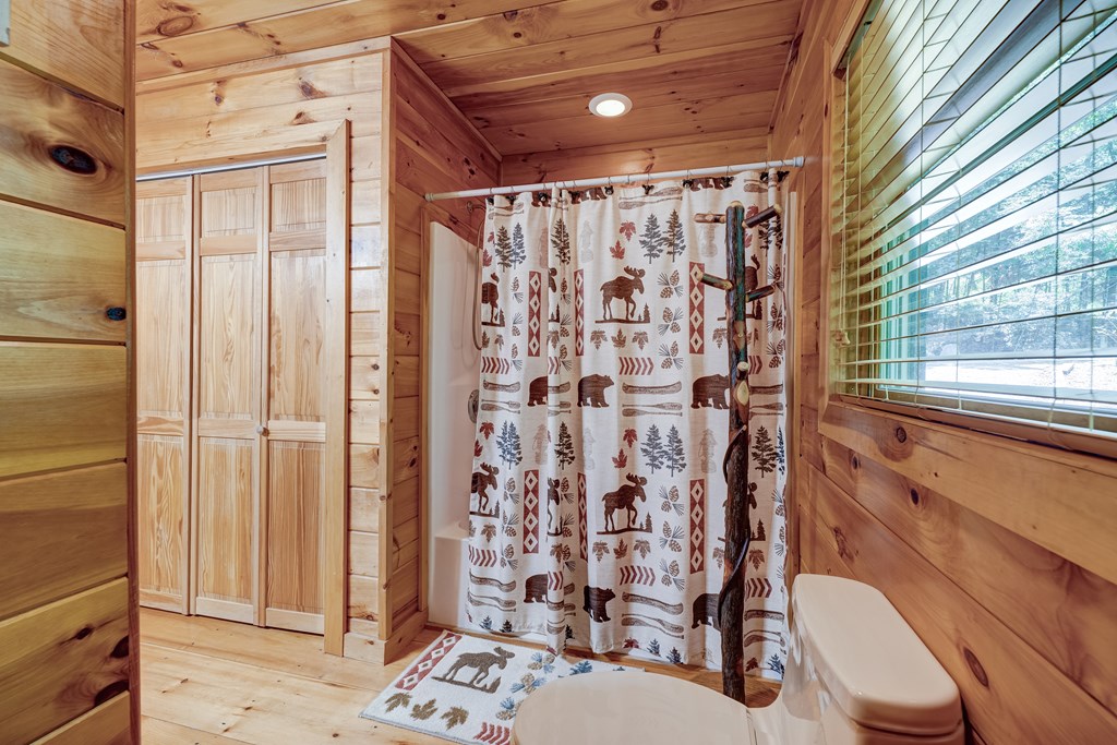 417639 Blue Ridge Residential