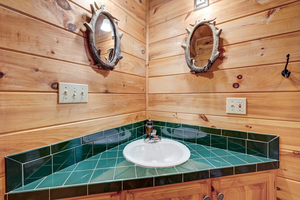 417639 Blue Ridge Residential