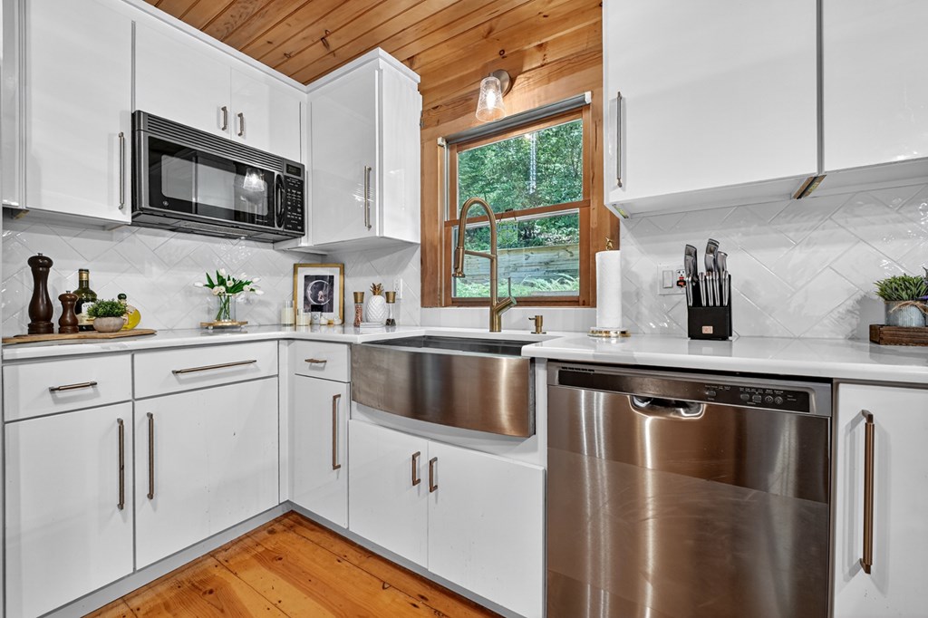 417642 Blue Ridge Residential
