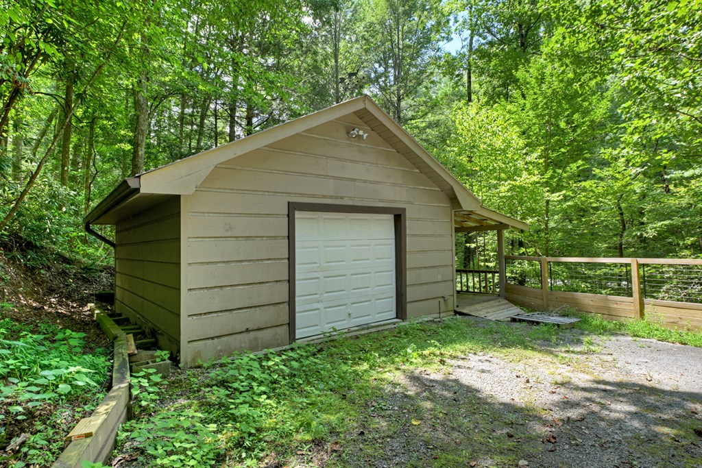 417642 Blue Ridge Residential
