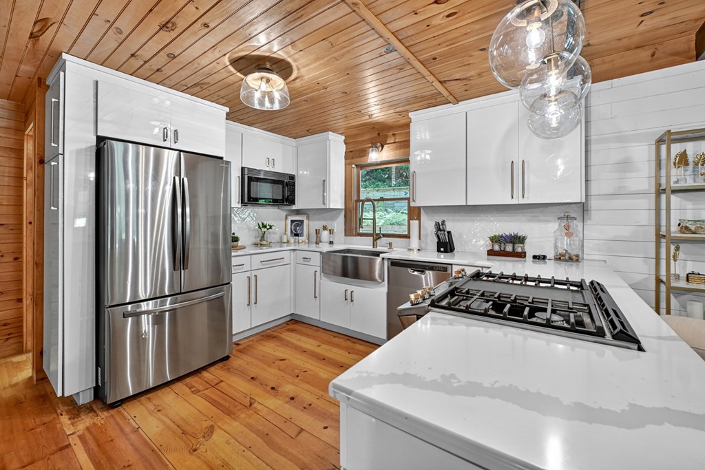 417642 Blue Ridge Residential