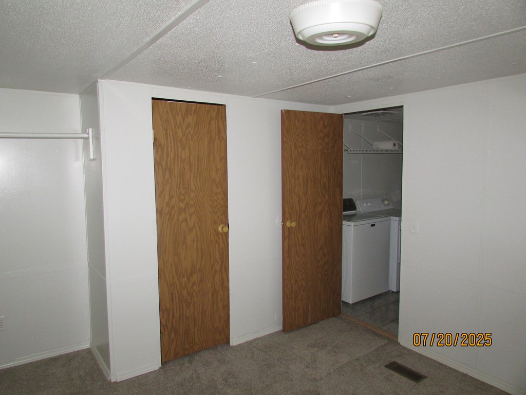 417645 Hiawassee Residential