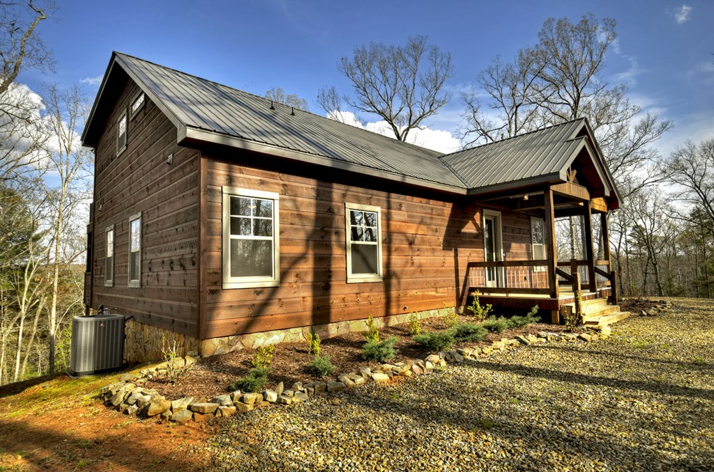 417657 Mineral Bluff Residential