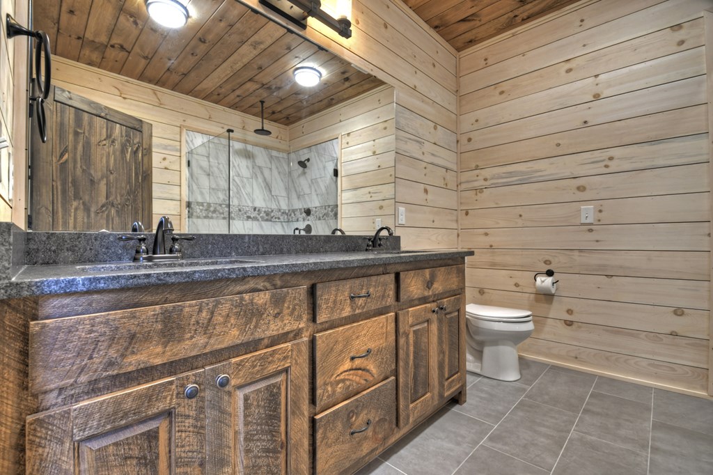 417657 Mineral Bluff Residential
