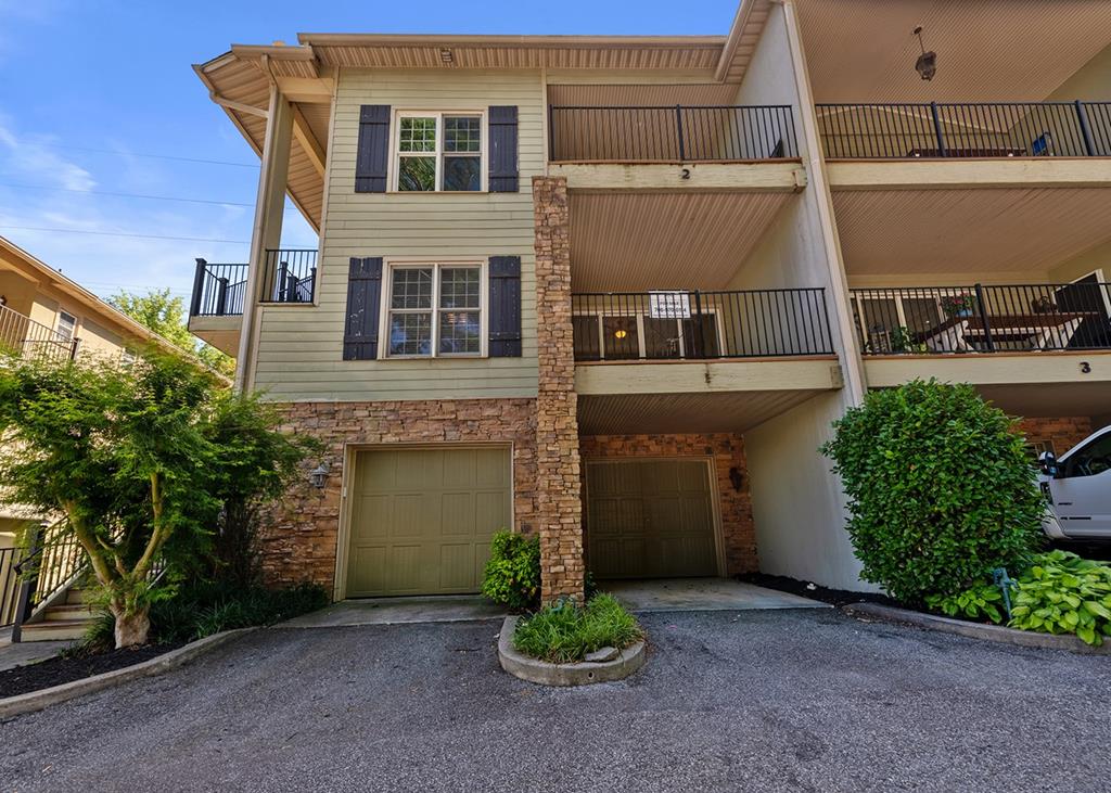 417659 Hiawassee Condominium